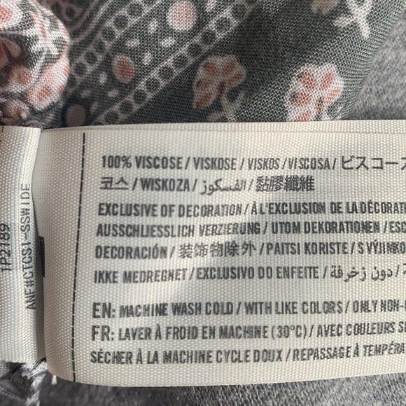 Abercrombie & Fitch Pink and Grey Patterned Pull On Shorts Small - Picture 5 of 7